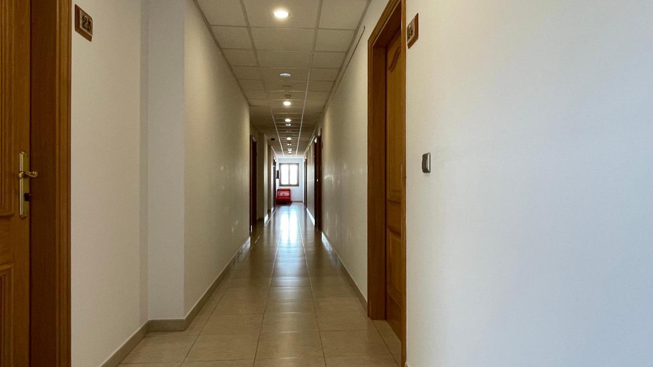 Hotel Font Del Pla La Jonquera Buitenkant foto